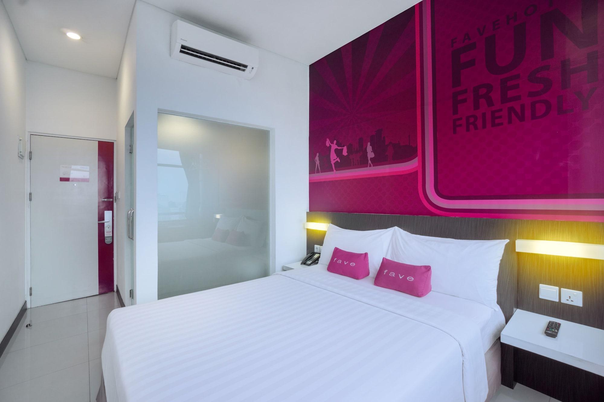Favehotel Pluit Junction Jakarta Exterior foto